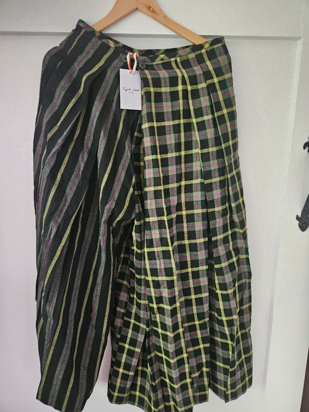 Wide Leg Plaid & Stripe Mixed-Pattern Pants — Green Accent - Picture 2 of 4